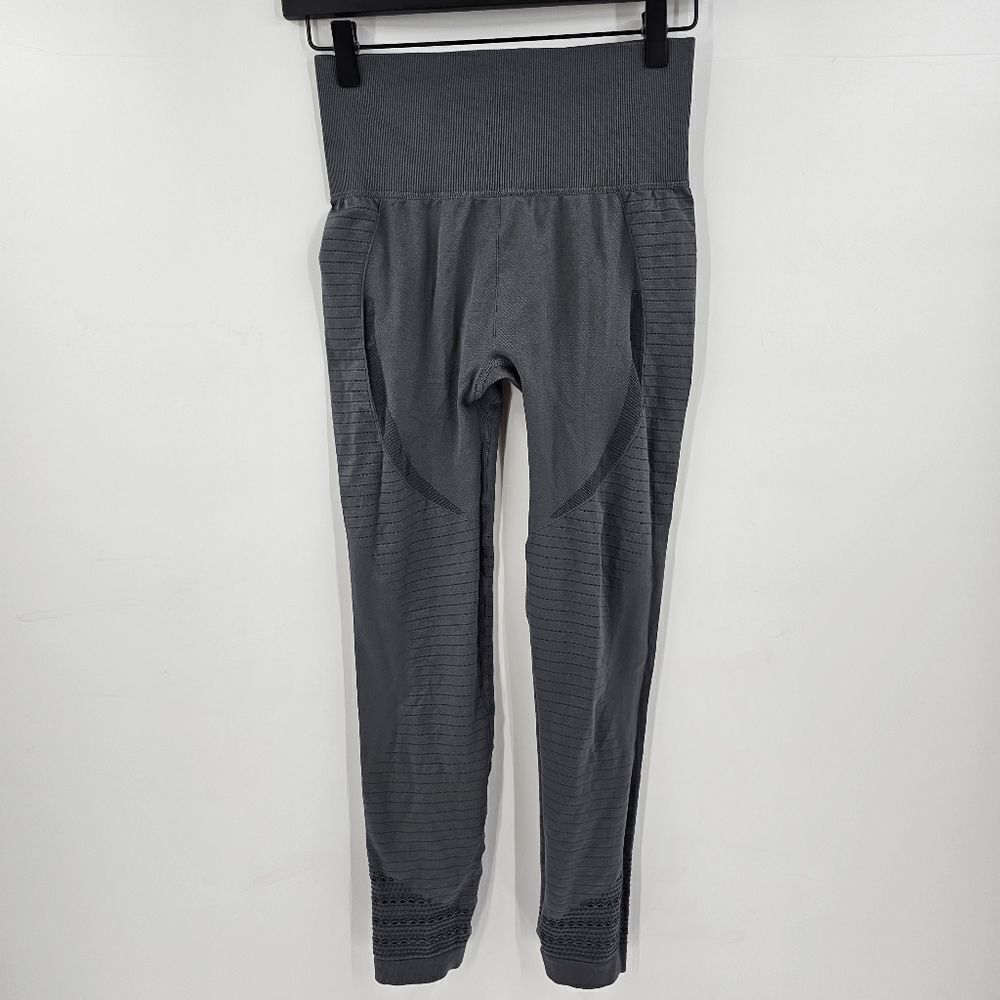 Gym workout leggings small gray contour high waisted